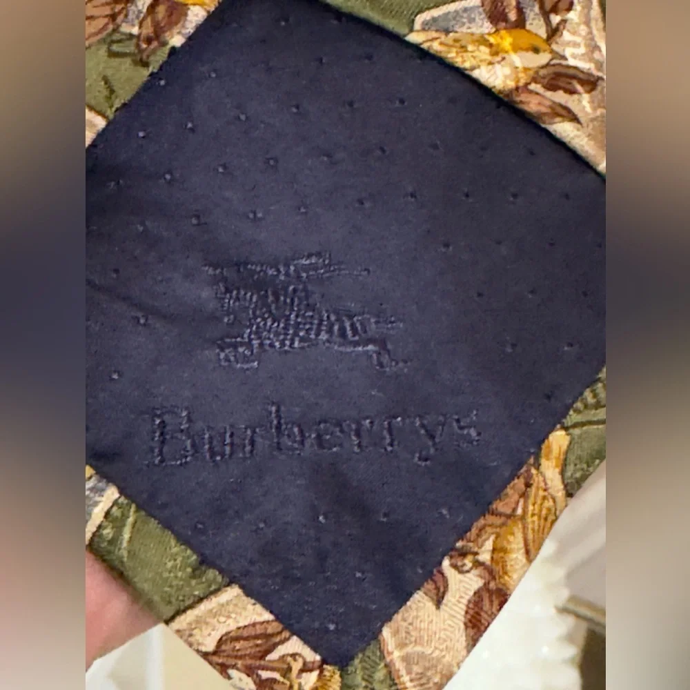 Burberrys Green Patterned Men's Tie